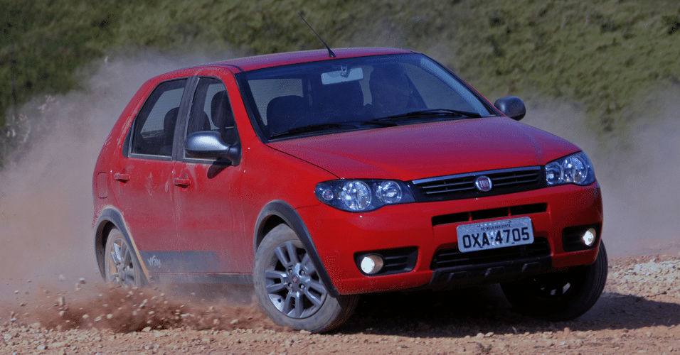 Fiat Palio Fire Way 1.0 Flex 2015 4 Portas - Murilo Góes/UOL