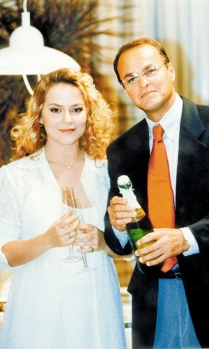 Os atores Viviane Pasmanter e Kadu Moliterno em cena de "Sexo Falado é Sexo", episódio de "Você Decide"