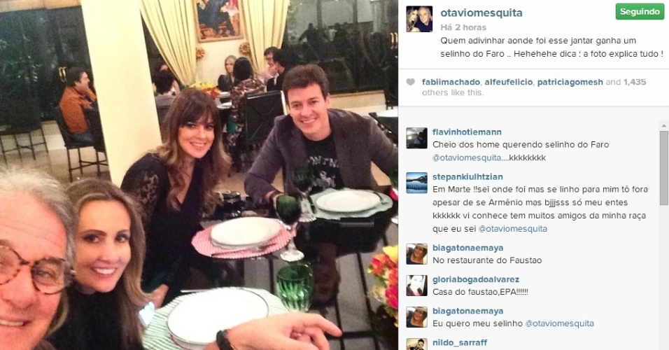2.jul.2014 - Rodrigo Faro e Otávio Mesquita aproveitaram a descontração em um jantar na casa do Faustão para registrarem o momento com uma foto selfie. 