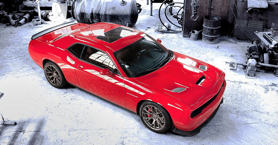 Dodge Challenger SRT Hellcat - Divulgação