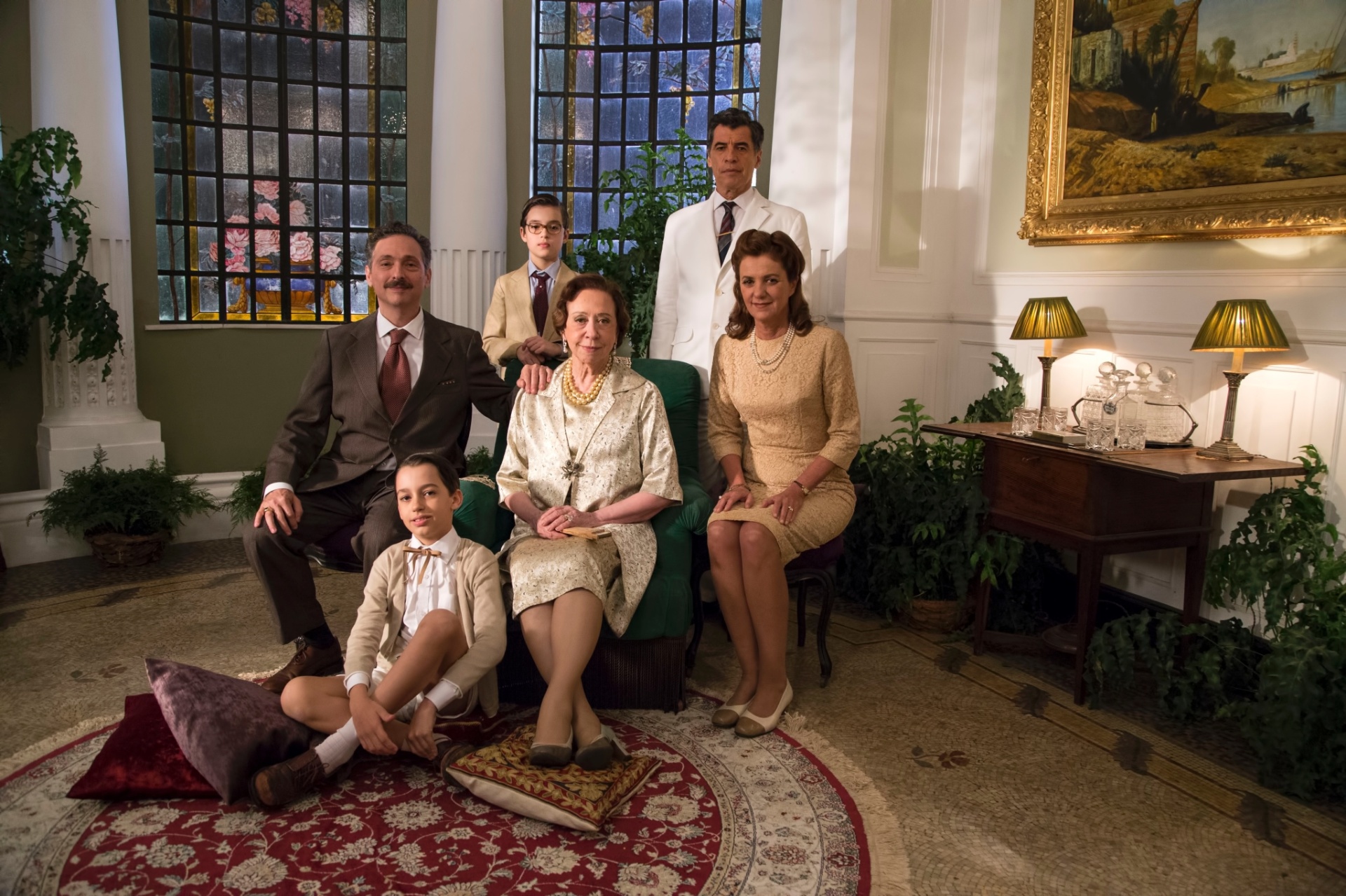 Fernanda Montenegro com o elenco de "A Infância" - Divulgação