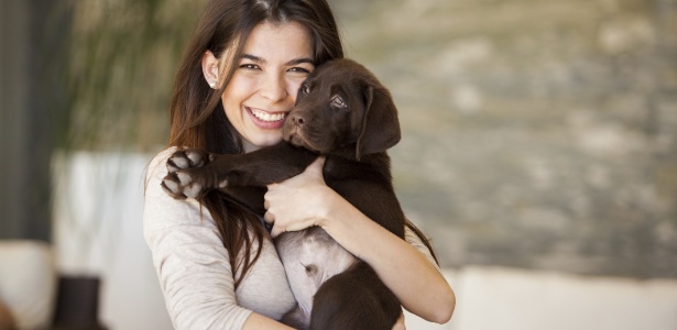 O AirBnBicho reúne pessoas dispostas a abrigar pets enquanto seus donos viajam - Getty Images