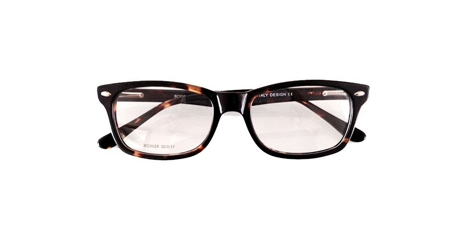 Óculos com armação com estampa de tartaruga, da Ceciglasses, na Roupas SA. Preço: R$ 120. Informações: www.roupassa.com.br | Preço e disponibilidade pesquisados em julho de 2014 e sujeitos a alterações - Divulgação