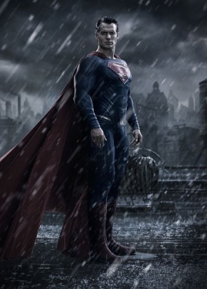 Henry Cavill aparece vestido de Superman no novo filme da saga - Divulgação/Warner Bros