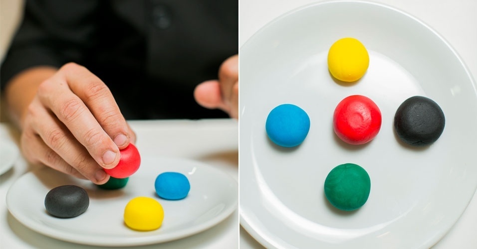 Divida a pasta americana em porções de acordo com as cores que for utilizar. Em cada pedaço de massa, coloque o líquido da cor desejada e amasse para misturar - Leonardo Soares/UOL