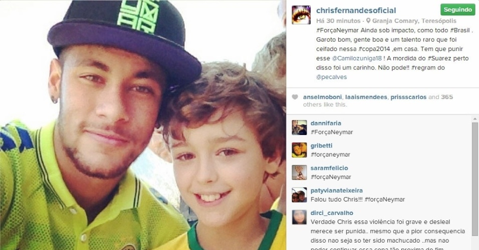 4.jul.2014 - A atriz Christine Fernandes postou em seu Instagram uma foto do filho, Pedro Alves, com o craque Neymar para desejar-lhe uma boa recuperação.