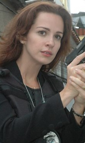 Francisca Queiroz era a delegada socialite Catarina na série policial "A Lei e o Crime"