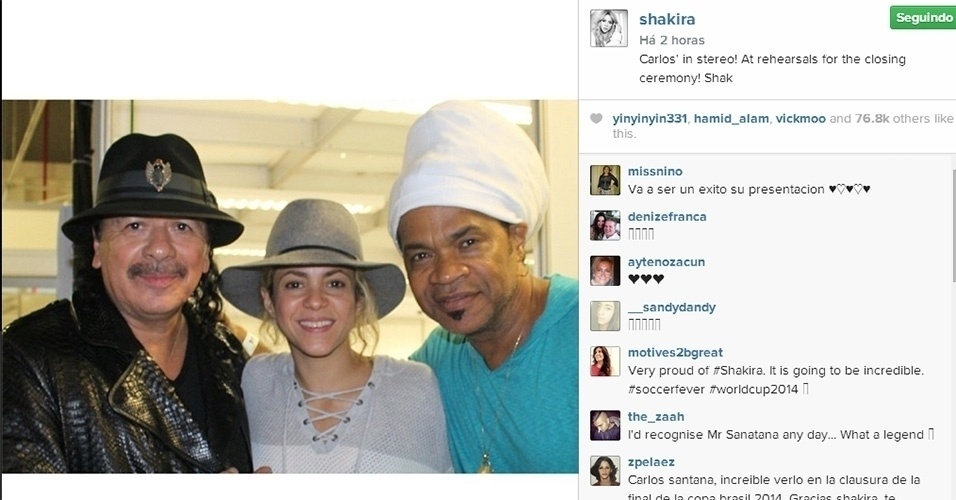11.jul.2014 - Shakira posa ao lado do guitarrista mexicano Carlos Santana e do cantor brasileiro Carlinhos Brown e posta imagem em seu Instagram