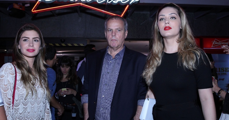 12.jul.2014 - Jayme Monjardim e Tânia Mara prestigiam a festa de uma marca de cervejas em um hotel, no Rio.