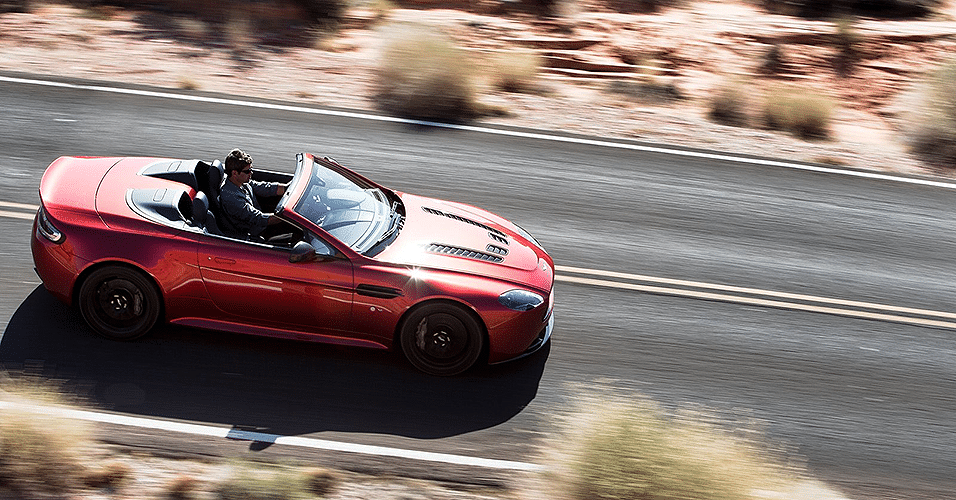Aston Martin V12 Vantage S Roadster - Divulgação