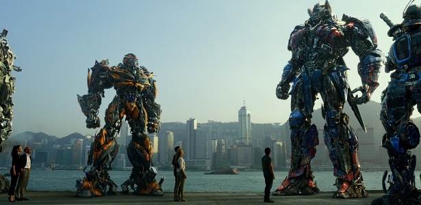Cena de "Transformers: A Era da Extinção" - Divulgação