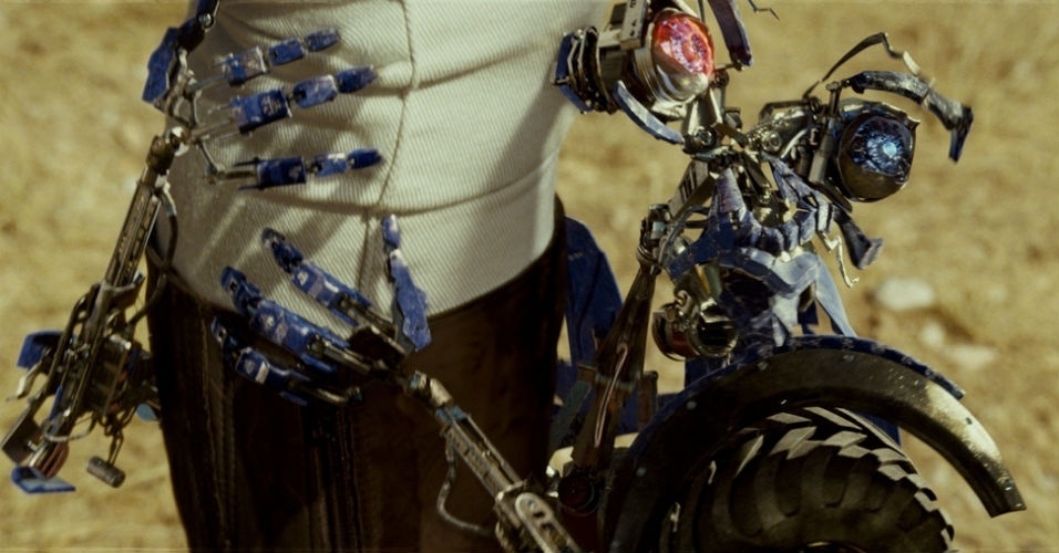 Veja os momentos mais "Michael Bay" da saga "Transformers" BOL Fotos