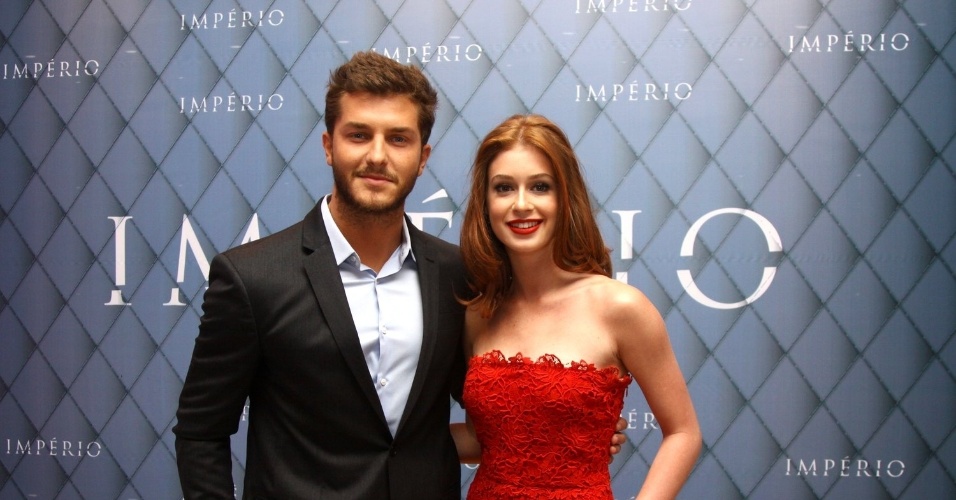 19.jul.2014 - Klebber Toledo e Marina Ruy Barbosa prestigiaram a festa de lançamento da novela "Império" realizada no Rio