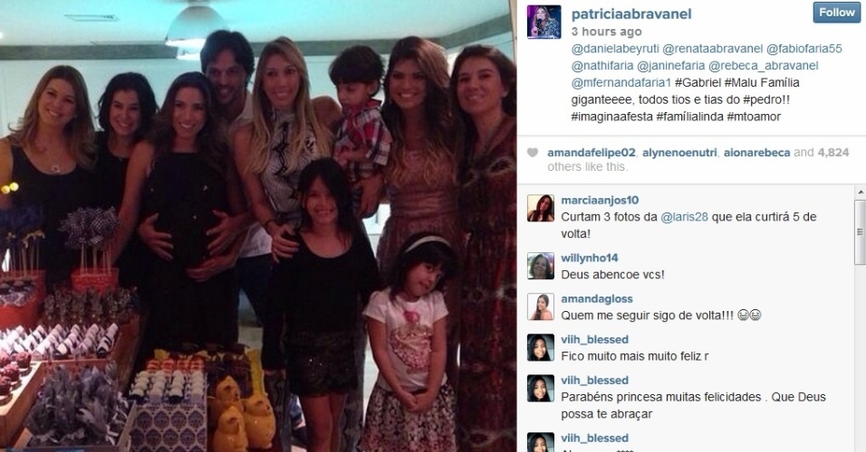 20.jul.2014 - Patrícia e as irmãs, Daniela, Renata e Rebeca, no chá de bebê
