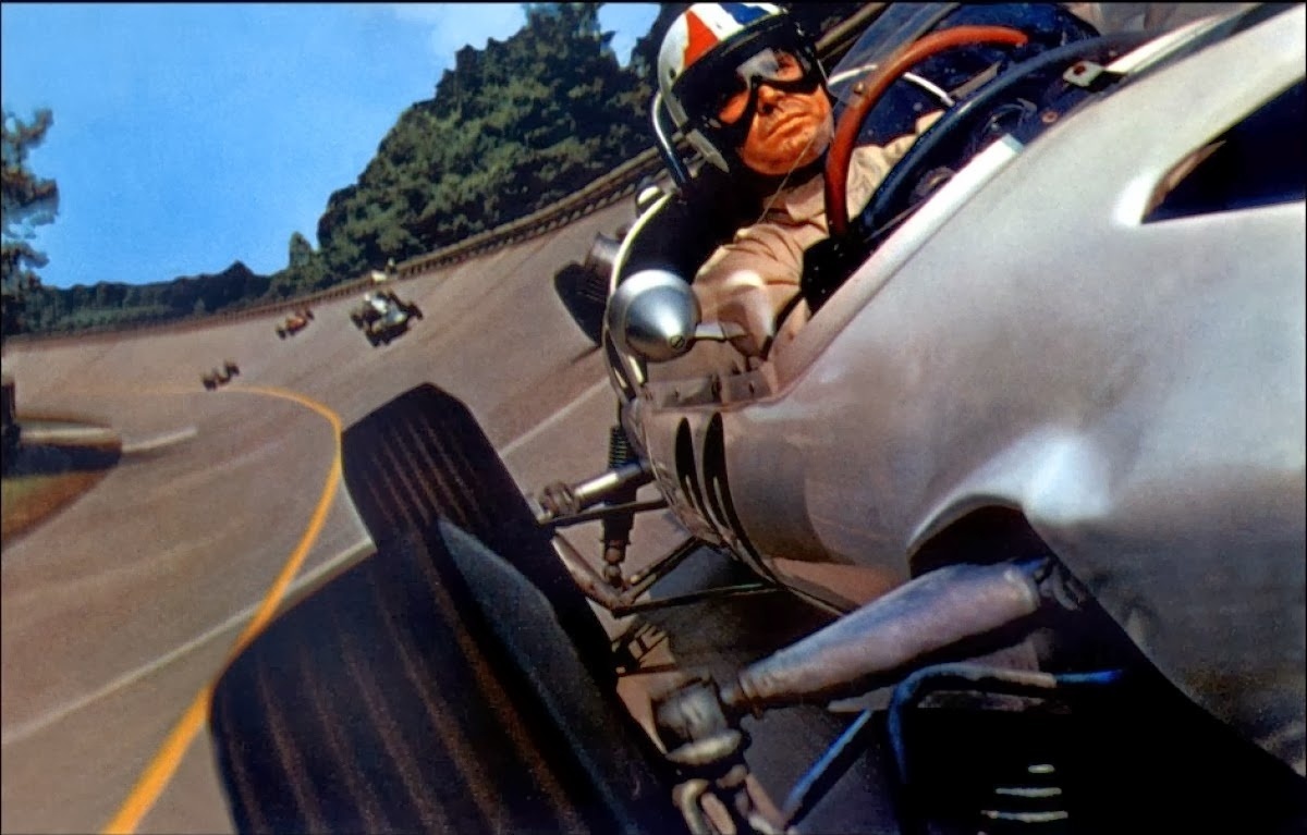 Como o arrojado corredor Pete Aaron em "Grand Prix" (1966), vencedor de três Oscars em categorias técnicas e considerado um dos melhores filmes de automobilismo já produzidos. - Reprodução