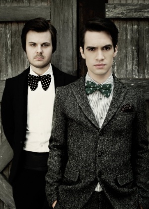 Spencer Smith (à esq.) e Brendon Urier, integrantes do Panic! at the Disco - Divulgação