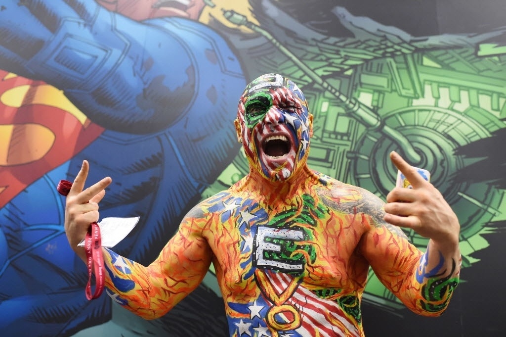 24.jul.2014 - Fã pintado posa para fotos durante a San Diego Comic-Con 2014 - Robyn Beck/AFP