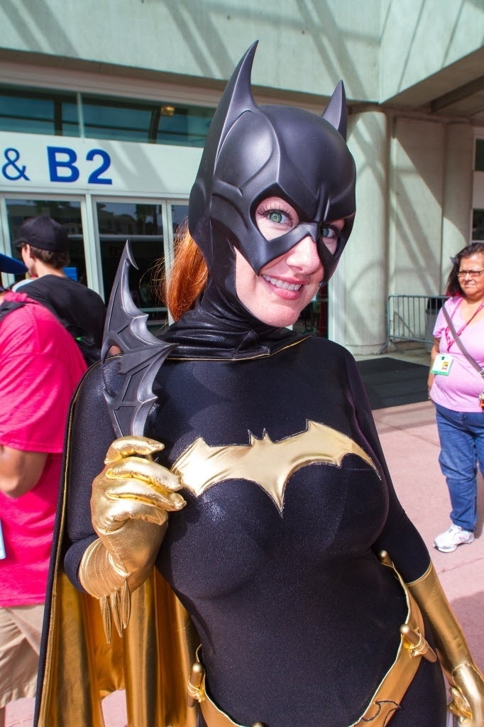 26.jul.2014 - Mulher vestida de Batgirl passeia pela Comic-Con 2014, em San Diego - Xinhua