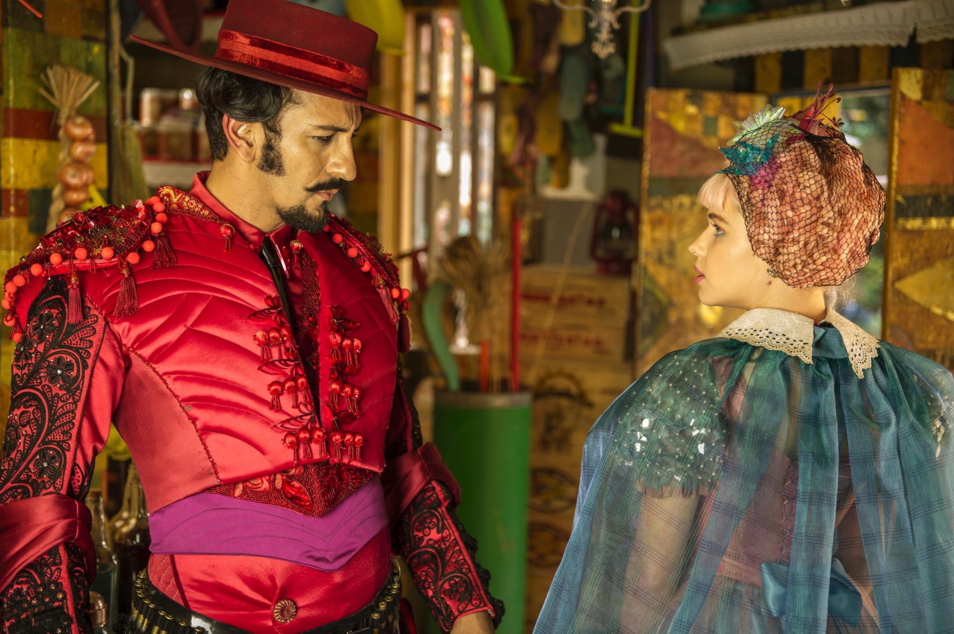 Zelão (Irandhir Santos) e Juliana (Bruna Linzmeyer) em "Meu Pedacinho de Chão" - Divulgação/TV Globo