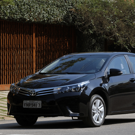 Toyota Corolla GLi, modelo alugado por Alex Santana (PDT-BA) - Murilo Góes/UOL