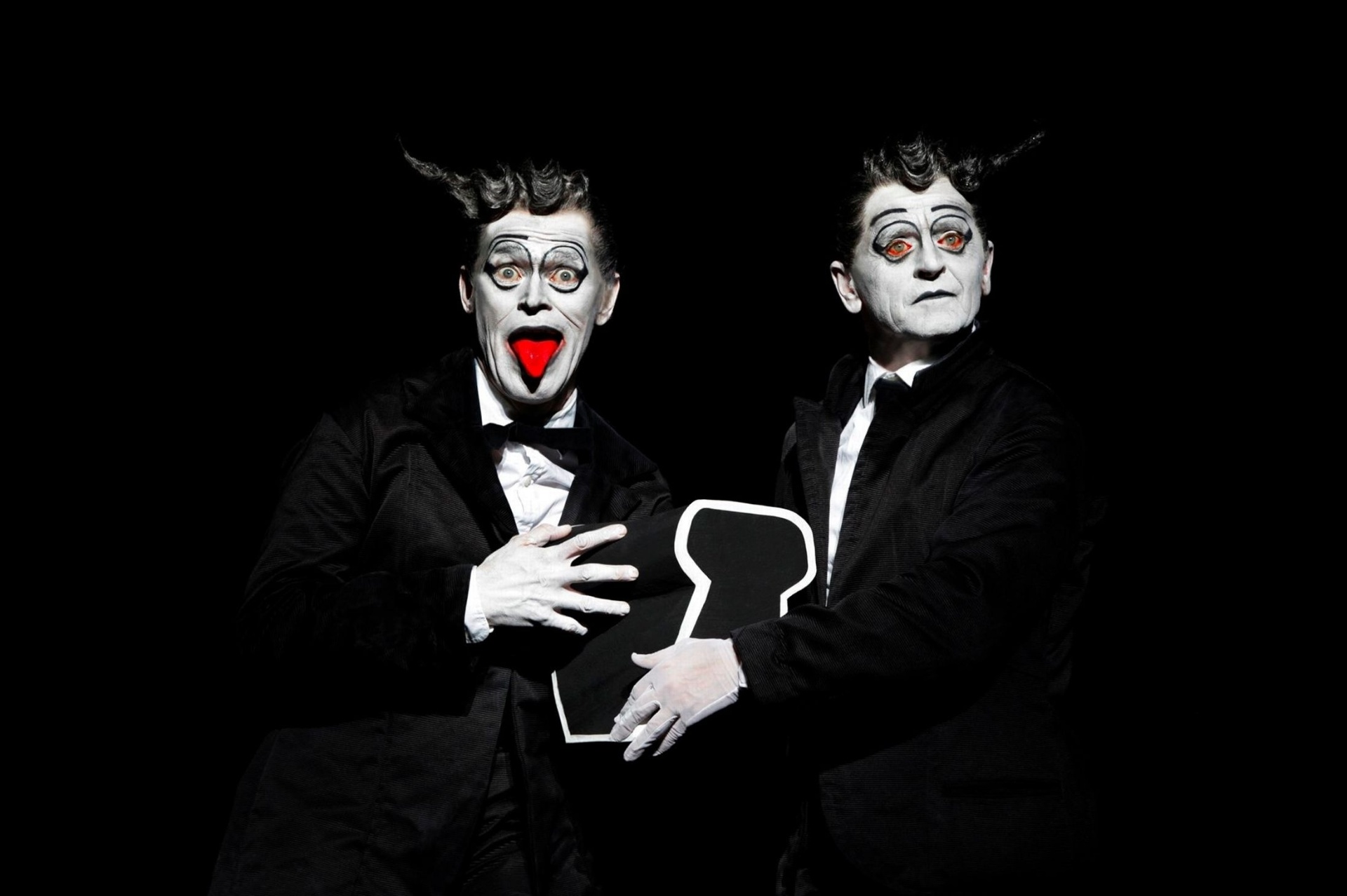 "The Old Woman" (A Velha), de Robert Wilson, com Mikhail Baryshnikov e Willem Dafoe - Divulgação