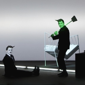 "The Old Woman" (A Velha), de Robert Wilson, com Mikhail Baryshnikov e Willem Dafoe - Divulgação
