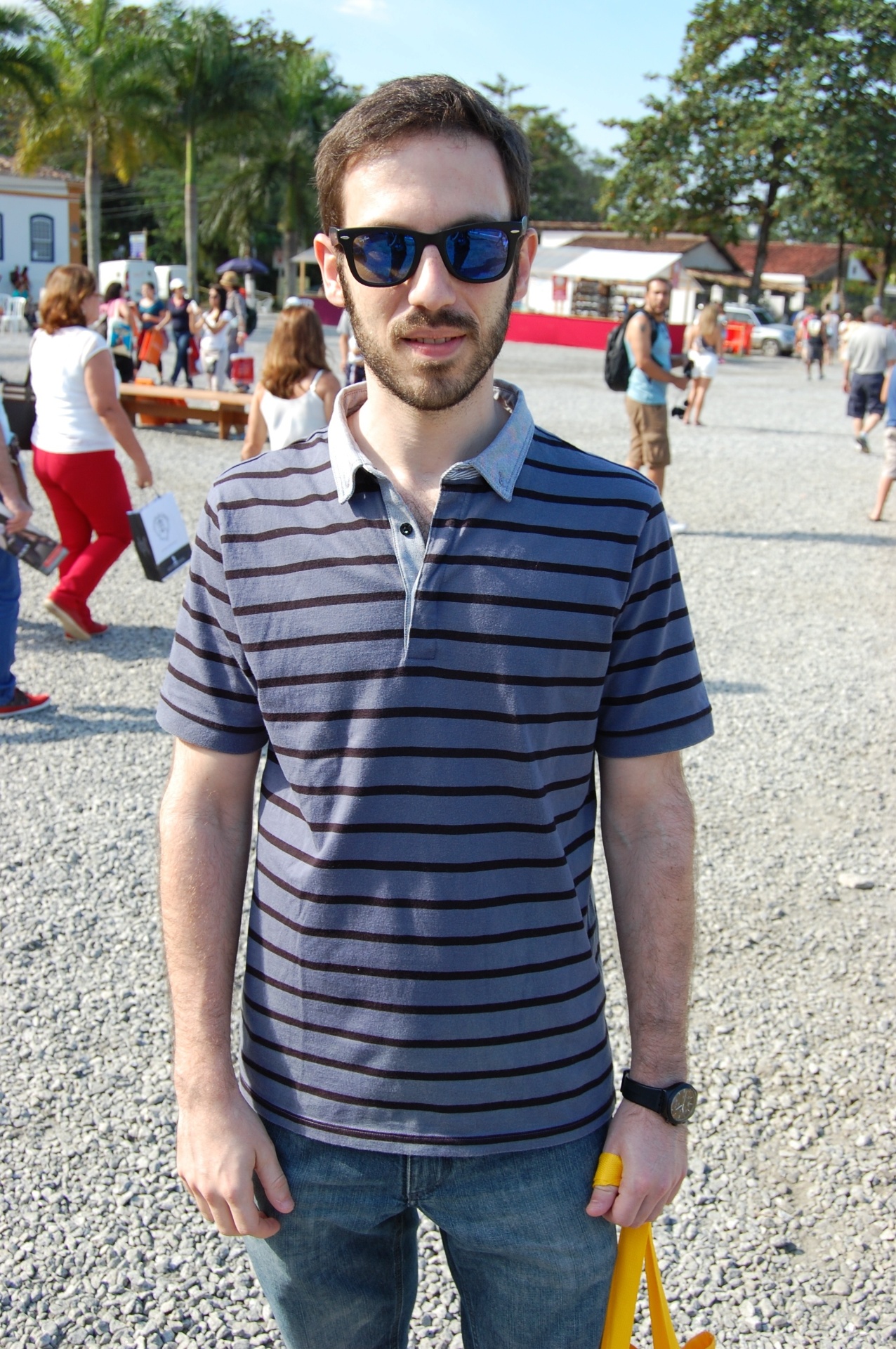 2.ago.2014 - Gabriel Canedo, 32 anos, jornalista, participa da Flip - Rodrigo Casarin/UOL