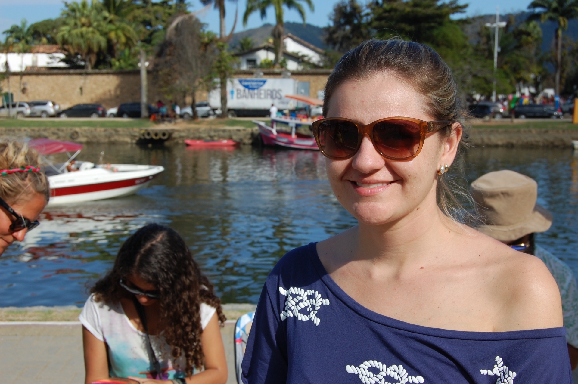 2.ago.2014 - Juliana Jarra, 32, médica veterinária, participa da Flip - Rodrigo Casarin/UOL