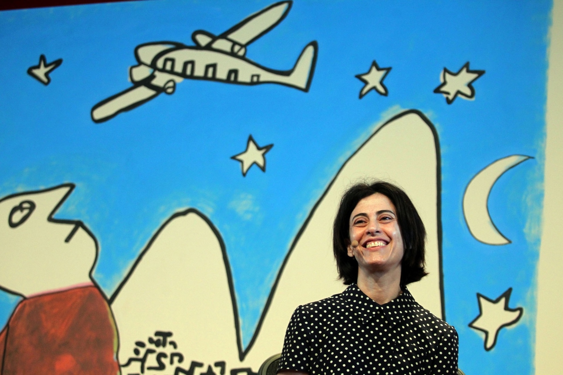 3.ago.2014 - A atriz e agora também escritora Fernanda Torres transforma em espetáculo a mesa Romance em Dois Atos, realizada na manhã deste domingo, durante o quinto e último dia da 12ª edição da Festa Literária Internacional de Paraty, a Flip - Marcos de Paula/Estadão Conteúdo