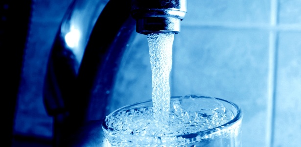 Hoje são feitos exames da qualidade da água que sai dos sistemas de tratamento - Getty Images 
