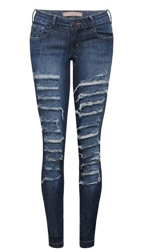 Calça jeans skinny com rasgos, da C&A. Preço: R$ 49,90. Informações: www.cea.com.br | Preço e disponibilidade pesquisados em junho de 2014 e sujeitos a alterações. - Divulgação
