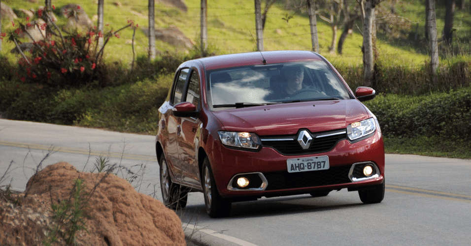 Renault Sandero Dynamique 1.6 2015 - Murilo Góes/UOL
