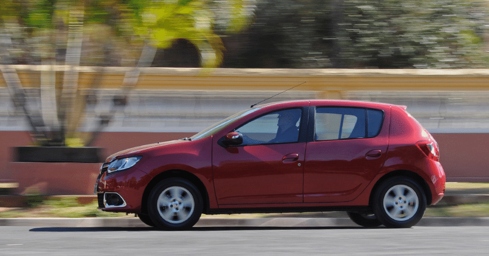 Renault Sandero Dynamique 1.6 2015 - Murilo Góes/UOL