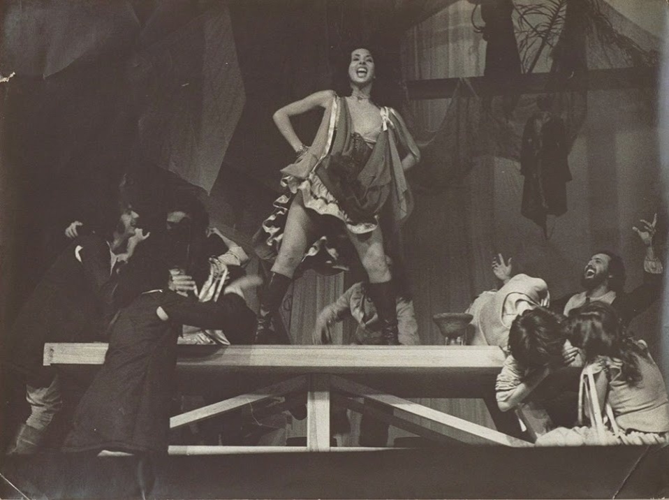 Betty Faria no espetáculo "Calabar", censurado pelo governo militar em 1973 - Divulgação