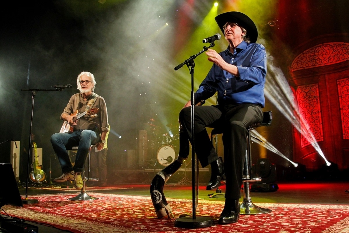 10.ago.2014 - Renato Teixeira e Sérgio Reis apresentam, no palco do HSBC Brasil, zona sul de São Paulo, o novo show de lançamento do DVD ?Amizade Sincera II? - Manuela Scarpa/Photo Rio News