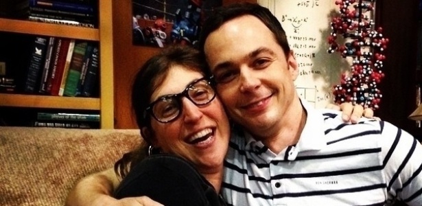  Jim Parsonse Mayim Bialik interpretam Sheldon e Amy em "The Big Bang Theory" - Reprodução/Instagram/therealjimparsons