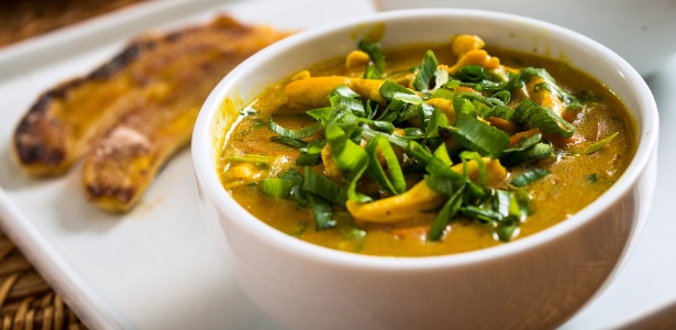 Frango ao curry, feito no Brasil, mas com inspiração indiana - Filico