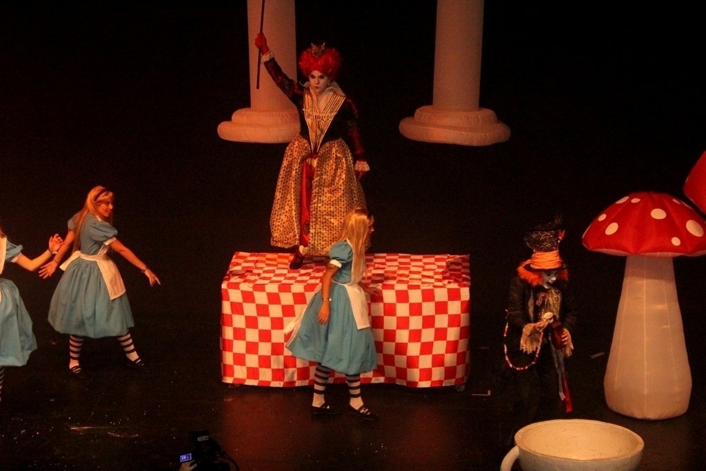 17.ago.2014 - Anitta se apresenta na edição especial de cinco anos da festa "Chá da Alice", no Vivo Rio, no Parque do Flamengo, no Rio de Janeiro - Rodrigo dos Anjos/AgNews