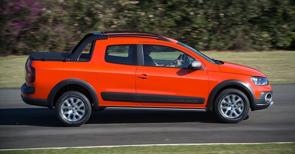 Volkswagen Saveiro Cross CD 2015 - Divulgação