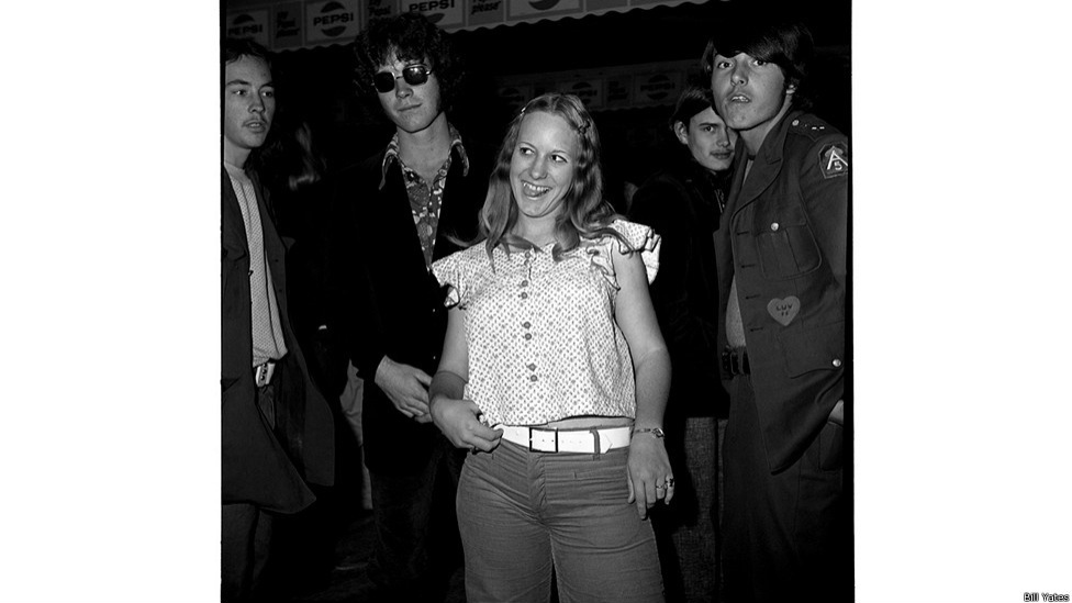 Ao montar retrospectiva da carreira, fotógrafo Bill Yates encontrou fotos feitas na década de 1970 em pista de patinação de Tampa, na Flórida - Bill Yates/ www.billyatescypix.com