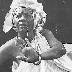 Na década de 1960, Mercedes Baptista uniu a formação erudita com a cultura negra, lançando o balé afro - Reprodução - Reprodução