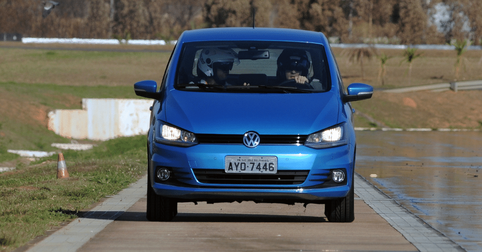 Volkswagen Fox Highline iMotion 2015 - Murilo Góes/UOL