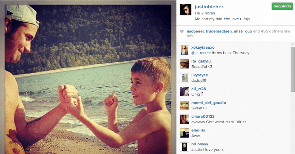 22.ago.2014 - Justin Bieber faz uma homenagem ao seu pai, Jeremy Bieber, com uma foto antiga em que os dois brincam de lutinha. 