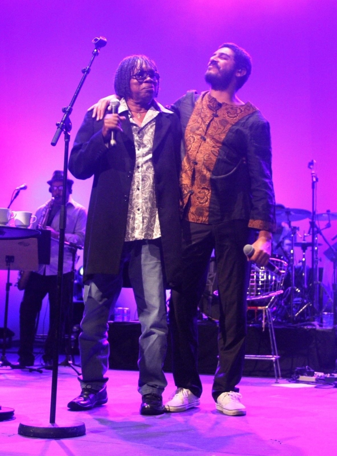 22.ago.2014 - Milton Nascimento se junta ao rapper Criolo para o show "Linha de Frente", no HSBC Brasil, na zona sul de São Paulo, na noite desta sexta-feira - Thiago Duran/AgNews