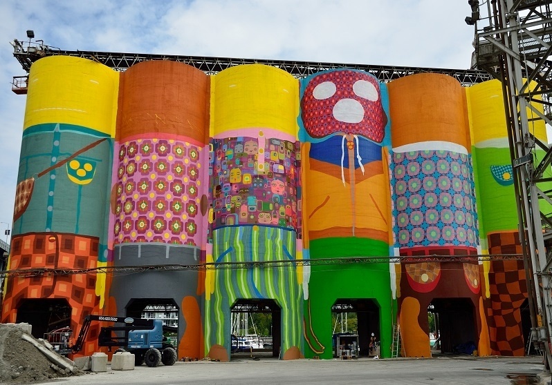 22.ago.2014 - Osgêmeos criam mural gigante para a Bienal de Vancouver - Reprodução/SiteOficial