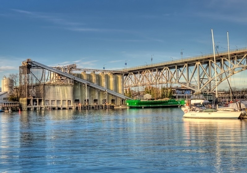22.ago.2014 - Osgêmeos criam mural gigante para a Bienal de Vancouver - Reprodução/SiteOficialBienaldeVancouver