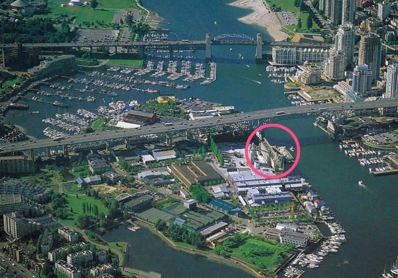 22.ago.2014 - Osgêmeos criam mural gigante para a Bienal de Vancouver - Reprodução/SiteOficialBienaldeVancouver