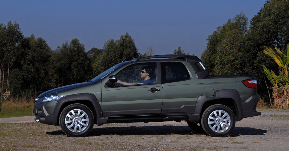 Fiat Strada Adventure Dualogic Cabine Dupla 2015 - Murilo Góes/UOL