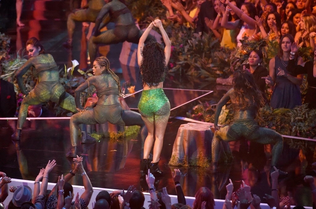 24.ago.2014 - Nicki Minaj canta "Anaconda" na abertura do VMA 2014 (Video Music Awards) no Fórum de Inglewood, na Califórnia - AFP