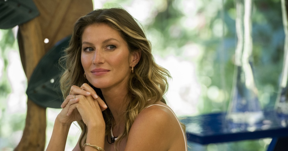 25.ago.2014 - Gisele Bündchen toma café da manhã com Ana Maria Braga no "Mais Você"